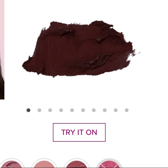 Younique liquid lipstick - Picture 3 of 4